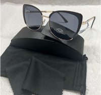 OSCAR DE LA RENTA CATEYE SUNGLASSES