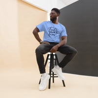 Graphic UNISEX T-Shirt "Faith over Fear"