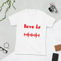 Graphic T-Shirt "LOVE"