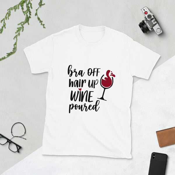 Graphic T-Shirt "BRA OFF"