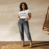 Graphic T-Shirt "Hustle Looks Different" Cropped